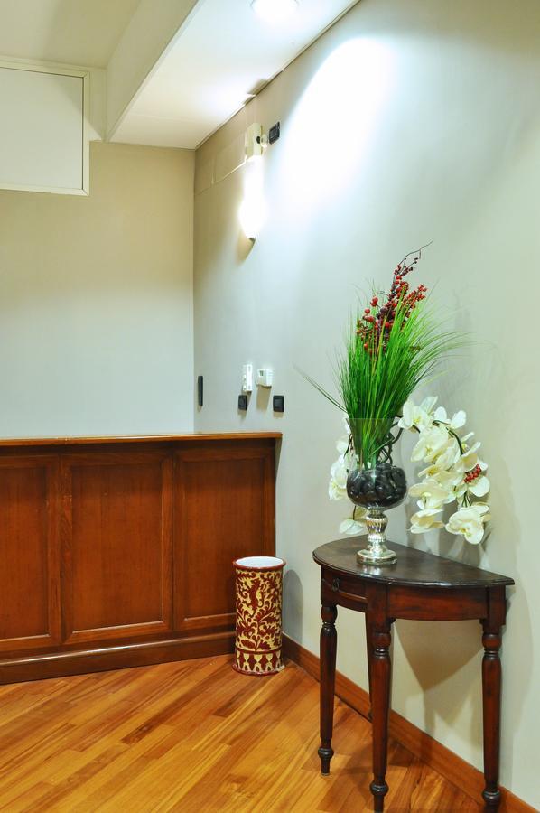 Hotel Twenty Nine Генуа Екстериор снимка