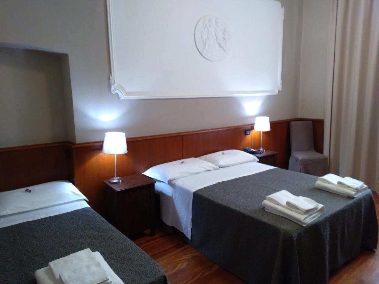 Hotel Twenty Nine Генуа Екстериор снимка